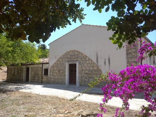 Luxe woning in Caltabellotta, Agrigento