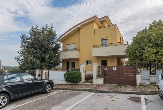 Βίλα σε Coriano, Provincia di Rimini