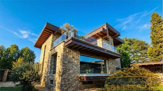 Villa in Villasanta, Province of Monza and Brianza