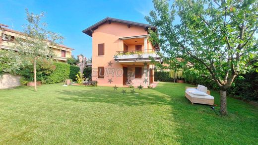 Villa in Lazise, Provincia di Verona