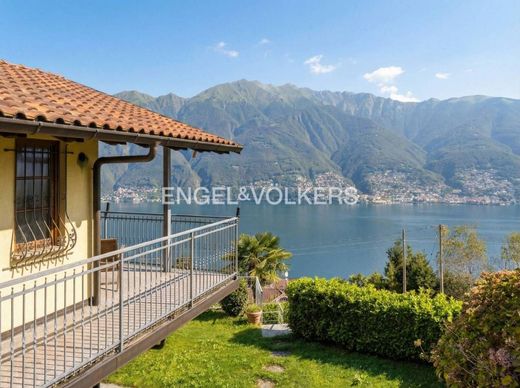 빌라 / Tronzano Lago Maggiore, Provincia di Varese