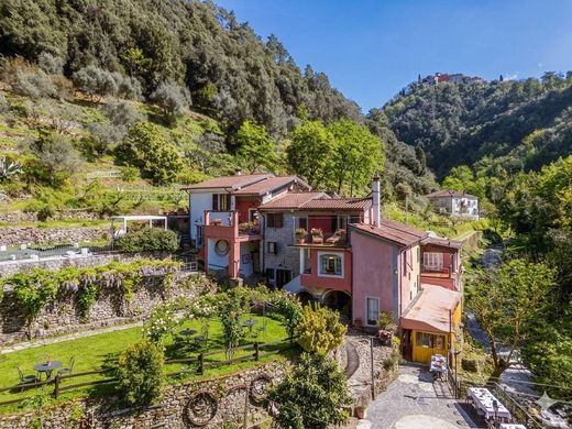 Casa de campo en Fosdinovo, Provincia di Massa-Carrara