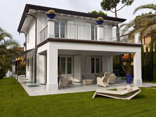 Luxus-Haus in Forte dei Marmi, Provincia di Lucca