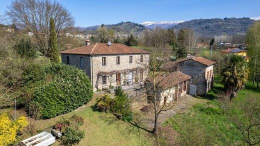 Villa a Barga, Lucca