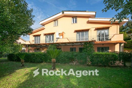 Villa in Civitella San Paolo, Rome