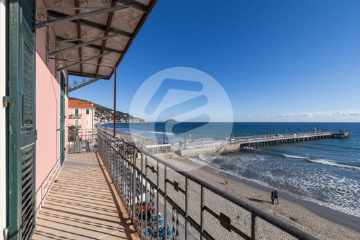 ‏דירה ב  Alassio, Provincia di Savona
