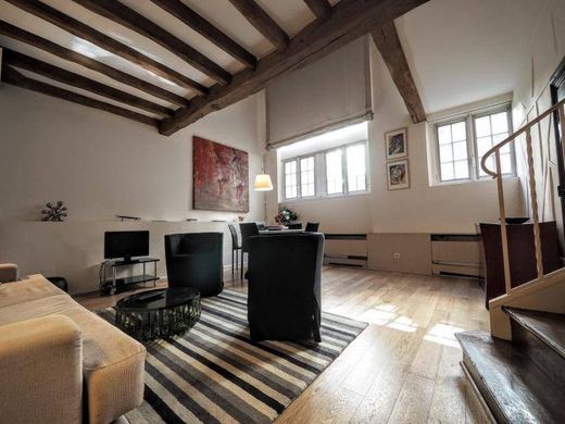 Apartment / Etagenwohnung in Beaubourg, Marais, Notre Dame - Ile de La Cité, Paris