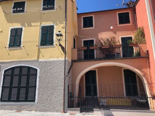 Appartamento a Rapallo, Genova