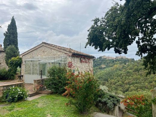 Casa de campo en Montone, Provincia di Perugia