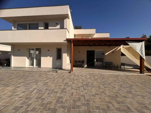 Villa in Palermo, Sicily