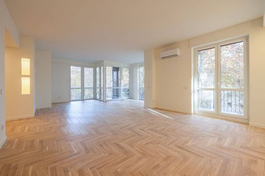 아파트 / 밀라노, Città metropolitana di Milano