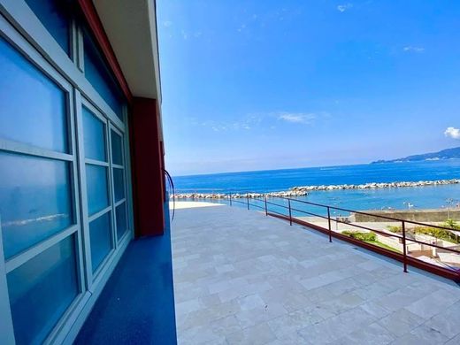 Διαμέρισμα σε Chiavari, Provincia di Genova