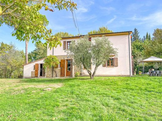 Country House in Montescudaio, Pisa