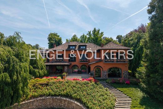 Villa in Varese, Provincia di Varese