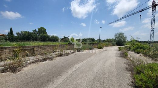 Terreno en Pomezia, Roma