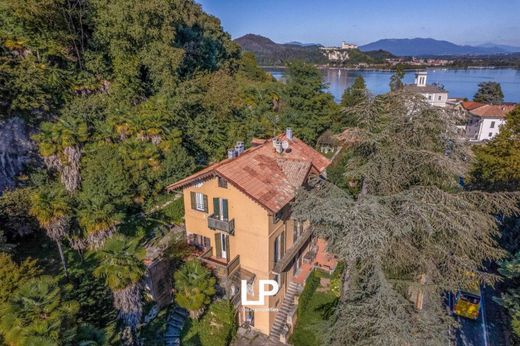 Villa in Arona, Provincia di Novara