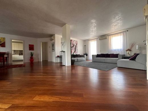 Penthouse in Udine, Friuli Venezia Giulia