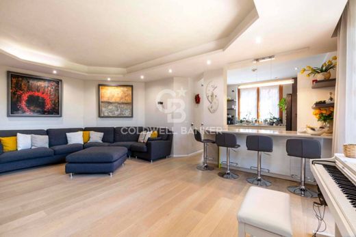 Apartamento - Paderno Dugnano, Milão