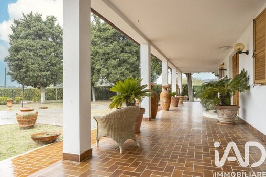 Villa in Civitanova Marche, Provincia di Macerata
