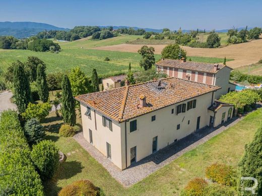 Country House in Vicchio, Florence