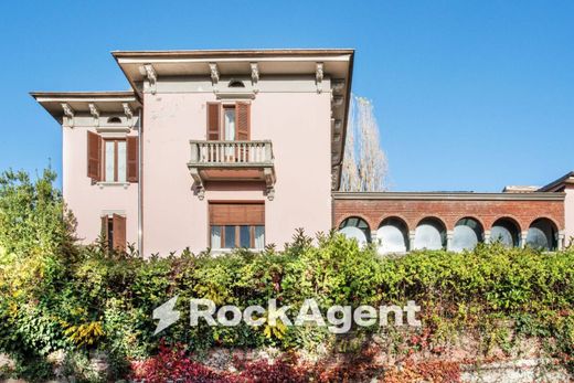 Villa in Varzi, Provincia di Pavia