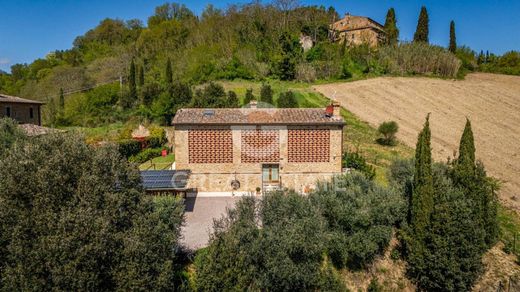 Country House in San Gimignano, Province of Siena