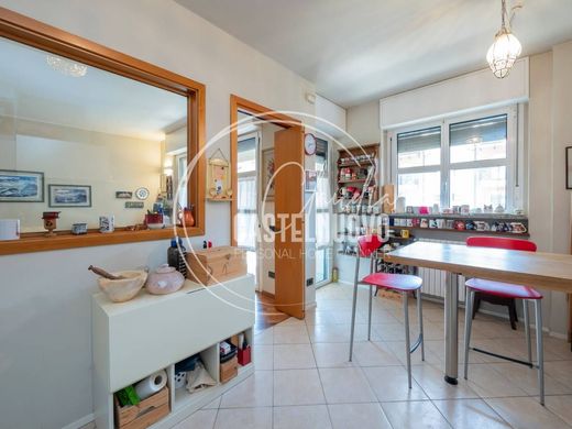 Apartment in Milan, Lombardy