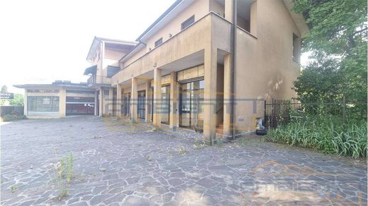Kamienica w Merate, Provincia di Lecco