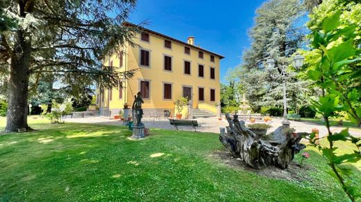 Villa Lucca, Lucca ilçesinde