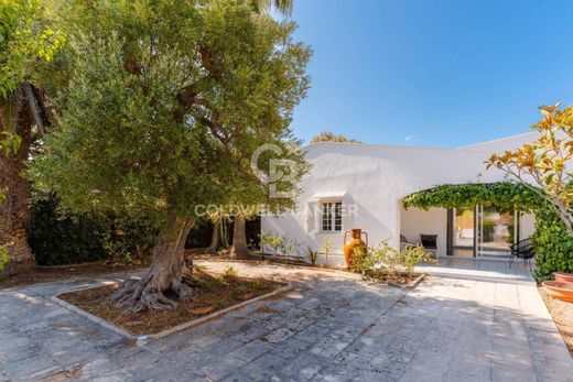 Villa in Ostuni, Provincia di Brindisi