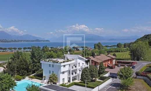 Villa en Desenzano del Garda, Provincia di Brescia