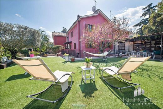 Villa in Rome, Latium