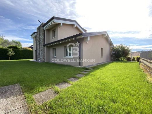 Villa in Padenghe sul Garda, Provincia di Brescia