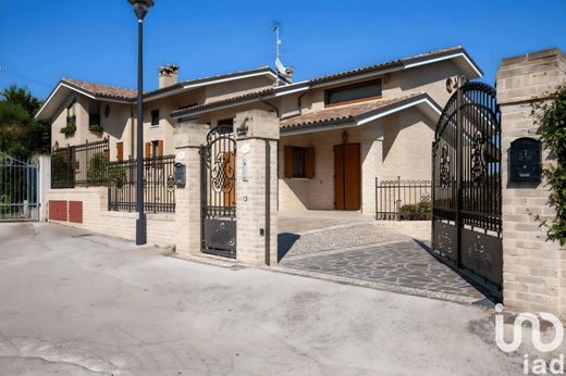 ﻓﻴﻼ ﻓﻲ Osimo, Provincia di Ancona