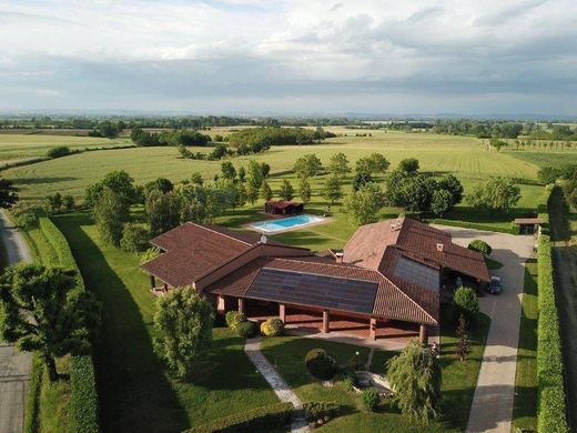 Villa en Incisa Scapaccino, Provincia di Asti