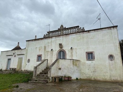 Köy evi Martina Franca, Taranto ilçesinde