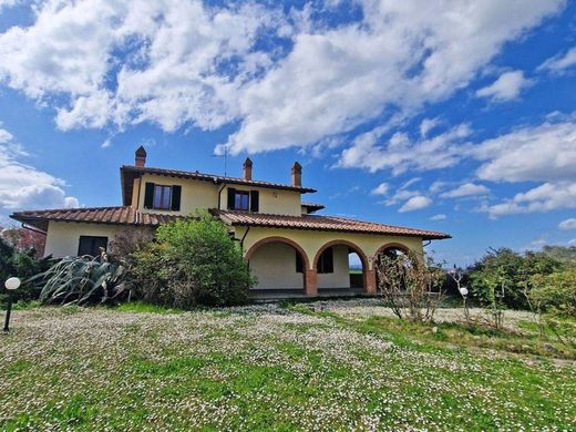 Villa à Foiano della Chiana, Province of Arezzo