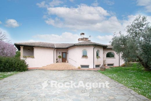Villa in Canale Monterano, Rome