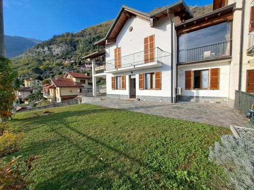 아파트 / Tremezzina, Provincia di Como