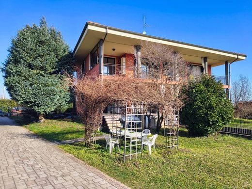 Cureggio, Provincia di Novaraのヴィラ