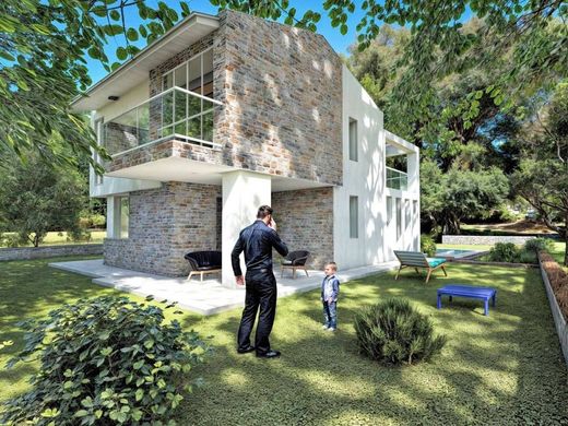 Villa a Pescia, Pistoia