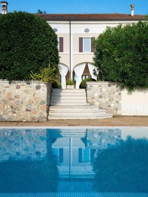 Villa en Calcinato, Provincia di Brescia