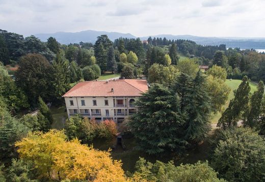 Villa a Longone al Segrino, Como