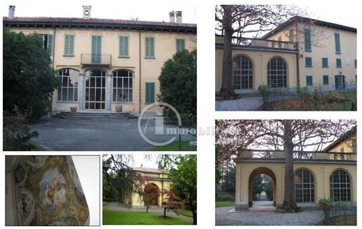 Villa in Besana in Brianza, Provincia di Monza e della Brianza