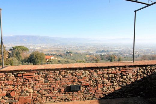 Residential complexes in Montecarlo, Provincia di Lucca