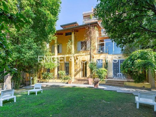 Villa in Rome, Latium