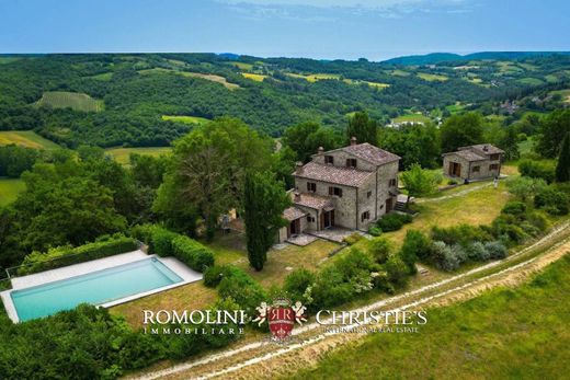 Country House in Monterchi, Province of Arezzo