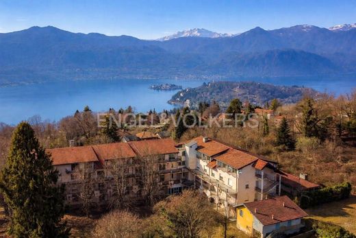 Complexos residenciais - Ameno, Provincia di Novara