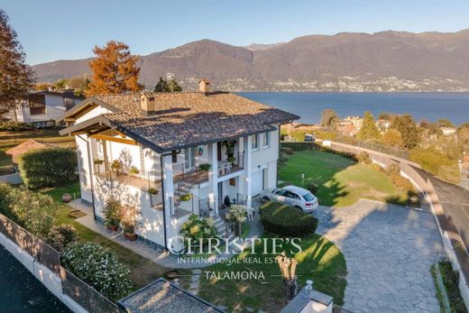 Luxury home in Porto Valtravaglia, Provincia di Varese