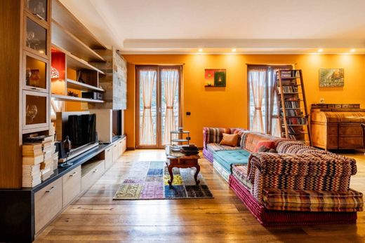 Apartment in Naples, Campania